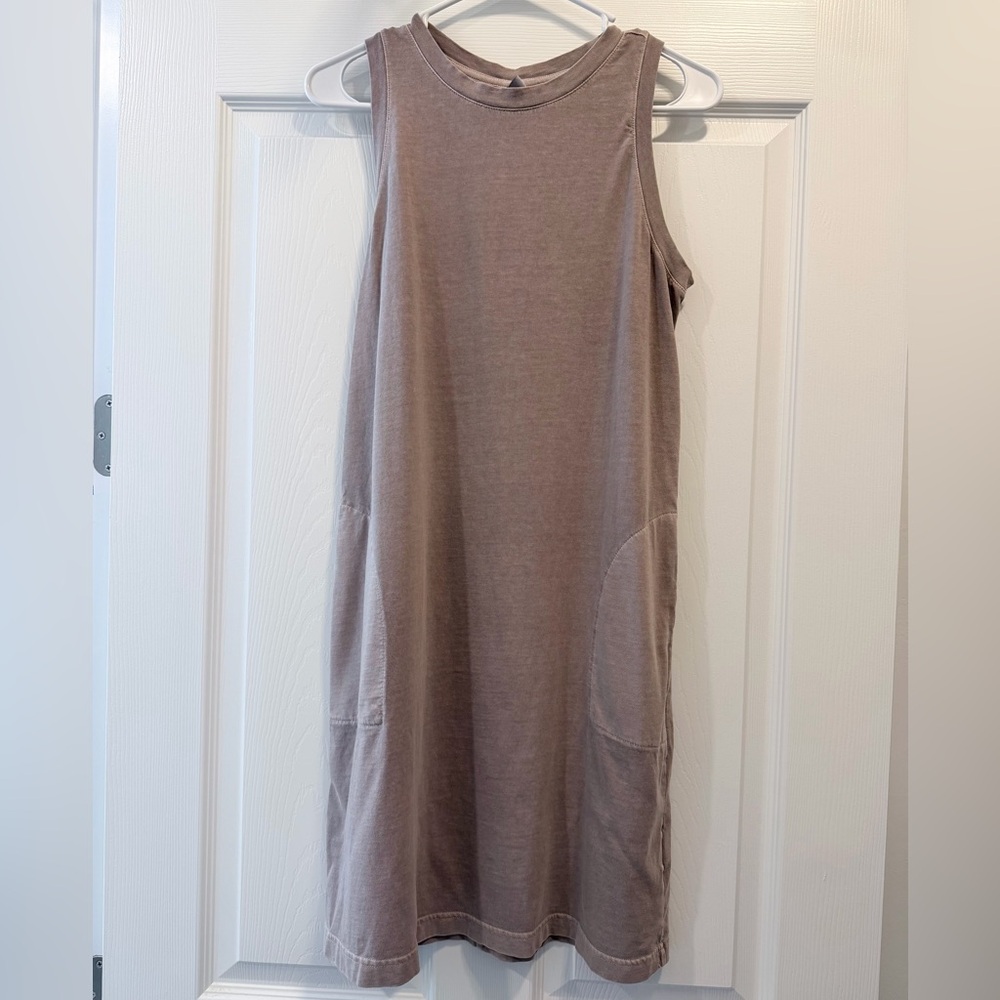 Old Navy Taupe Sleeveless Midi Dress with Side Pockets